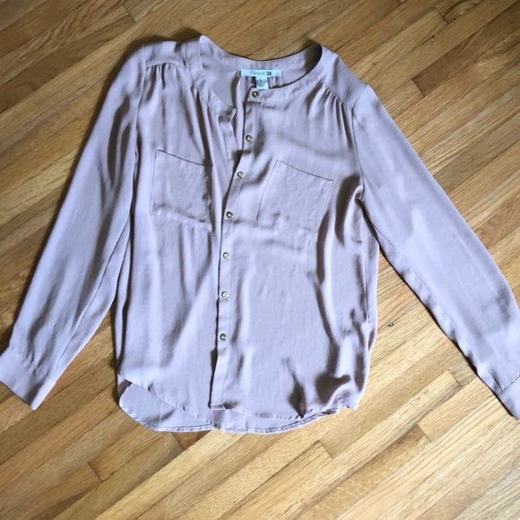 Forever 21 Tops - Women’s button down shirt